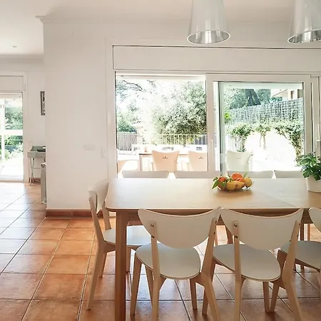 Holiday home Elis House Piscina Privada Mediterranea Castelldefels